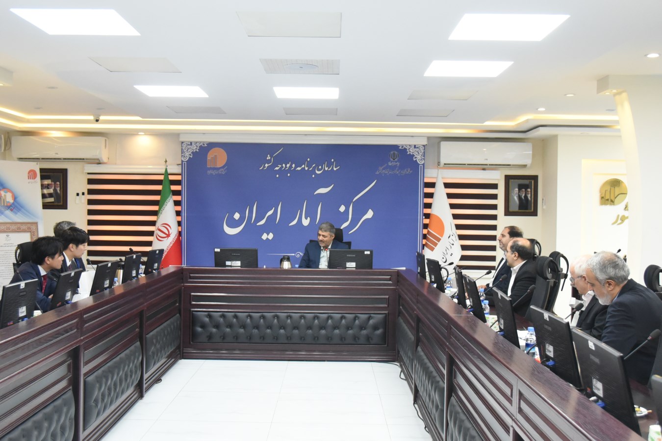 تأکید رئیس مرکز آمار ایران بر تاب‌آوری اقتصادی کشور، تداوم فعالیت‌های آماری در شرایط دشوار و گسترش همکاری‌های آماری با کشورهای آسیا و اقیانوسیه در دیدار با سفیر ژاپن