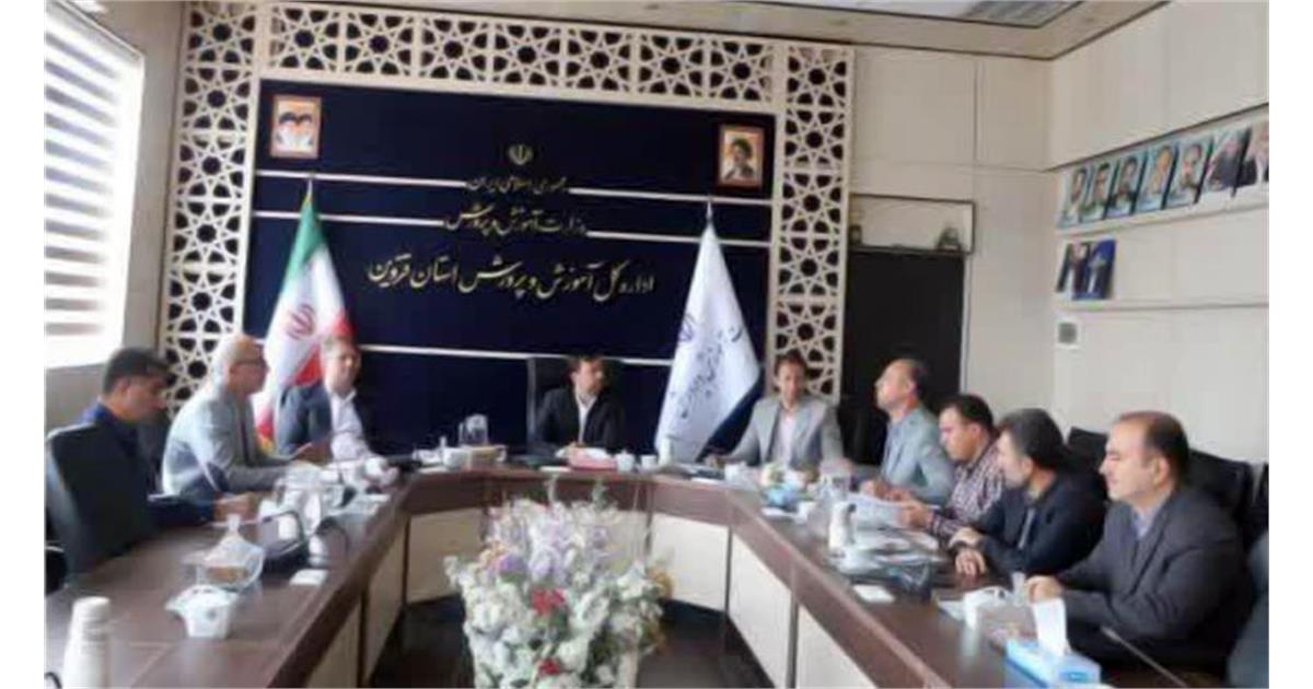پیگیری مطالبات سنوات ارفاقی و تکمیل سامانه شاغلین بازنشستگان فرهنگی