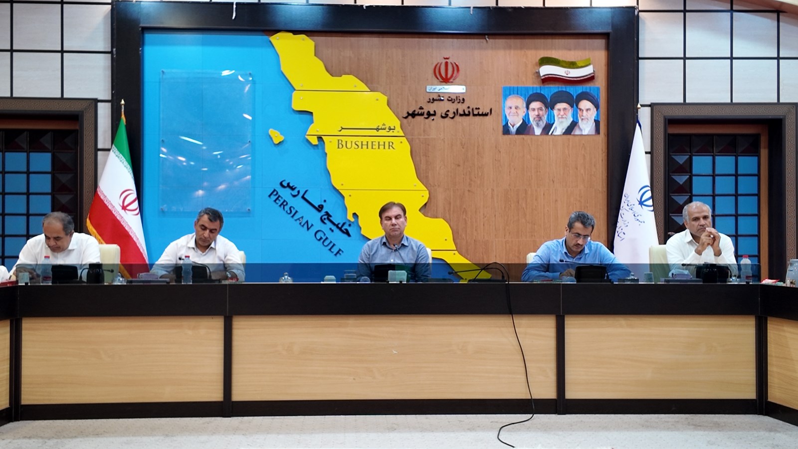 تأکید رئیس مرکز آمار ایران بر ضرورت همکاری دستگاه‌های اجرایی با ستاد سرشماری عمومی نفوس و مسکن ثبتی مبنا در دومین جلسه ستاد هماهنگی سرشماری استان بوشهر