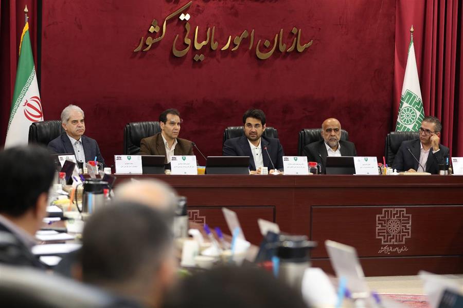 ارتقای رفاه کارکنان و تقویت نظام پاداش‌دهی مبتنی بر عملکرد
