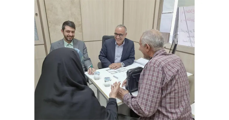 دیدار چهره‌به‌چهره مدیرعامل صندوق بازنشستگی کشوری با بازنشستگان و مراجعان استان تهران