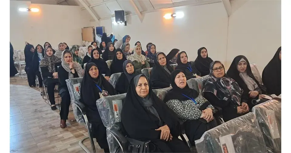 همایش سلامت و ایستگاه غربالگری در خانه امید بازنشستگان دزفول