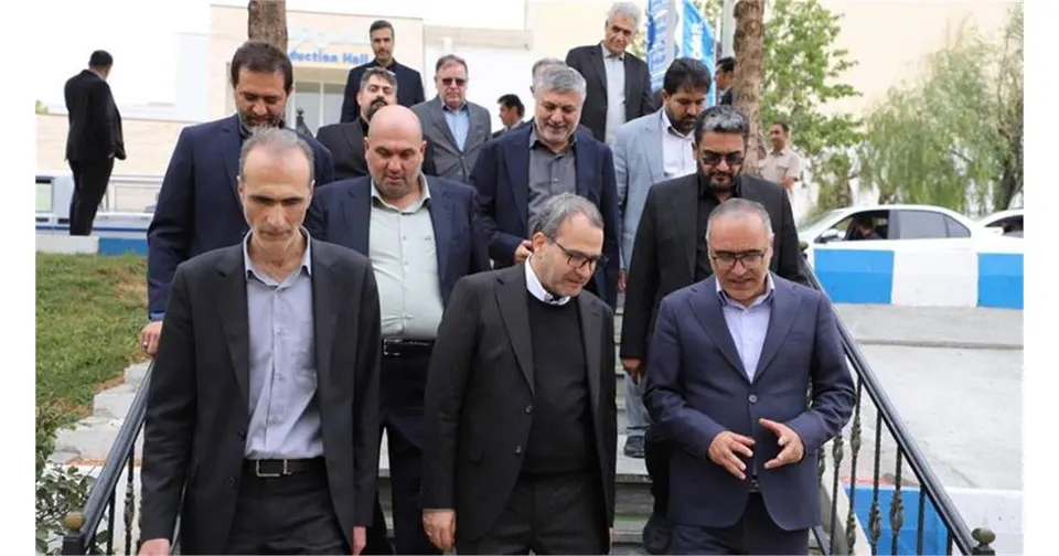 تأکید مدیرعامل صندوق بازنشستگی کشوری بر توسعه تولید شیرخشک نوزاد و دستیابی به خودکفایی ملی