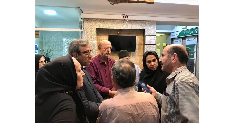 بازدید سرزده استاندار خراسان رضوی از مدیریت بازنشستگی استان