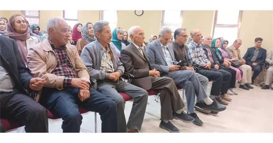 برگزاری اولین "همایش وارستگان امید دیار عطار نیشابوری" با حضور بازنشستگان و فرهیختگان در خانه امید شهرستان نیشابور