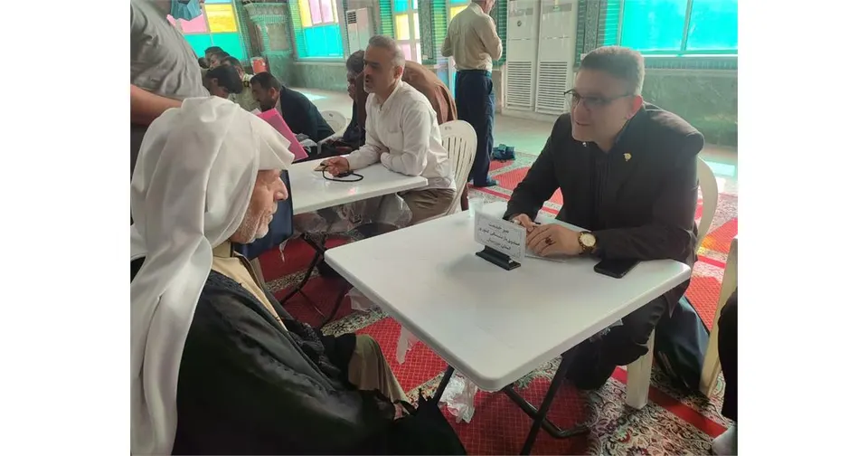 حضور مدیر صندوق بازنشستگی خوزستان در میز خدمت نماز جمعه اهواز