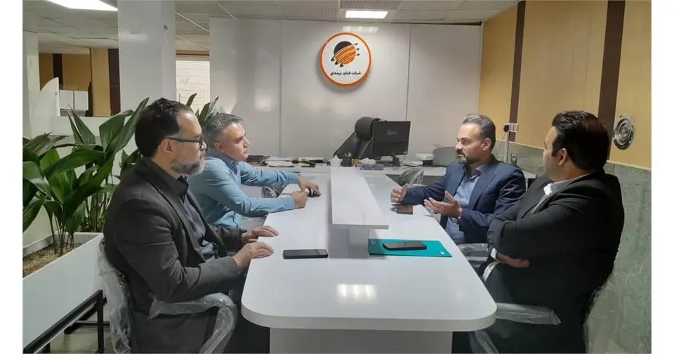 بازدید مدیر خراسان جنوبی از شعب بیمه دی و شرکت ایرانیان پوشش
